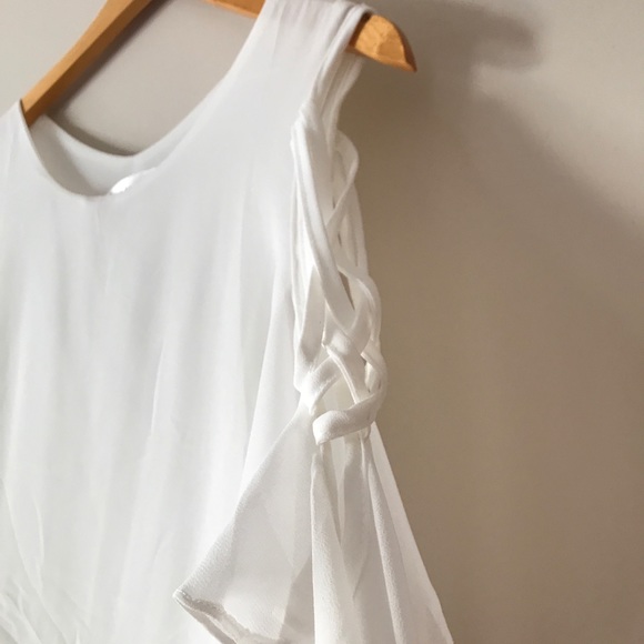 White Chiffon Layered Dress with Lace Sleeves - Picture 4 of 8